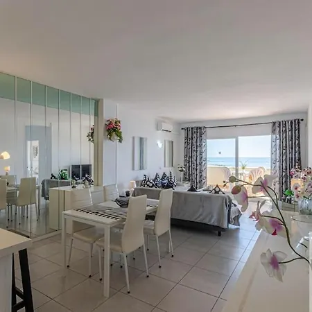 Διαμέρισμα Wonderful With Water Park And Sea Views
